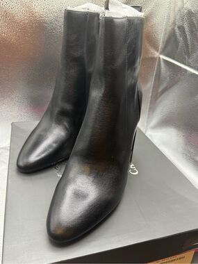 Vince Camuto Black Pointed Toe Side-Zip Ankle Booties NIB